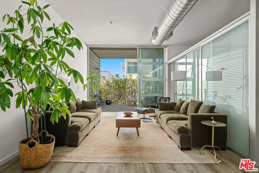 4080 Glencoe Avenue #214 photo 4