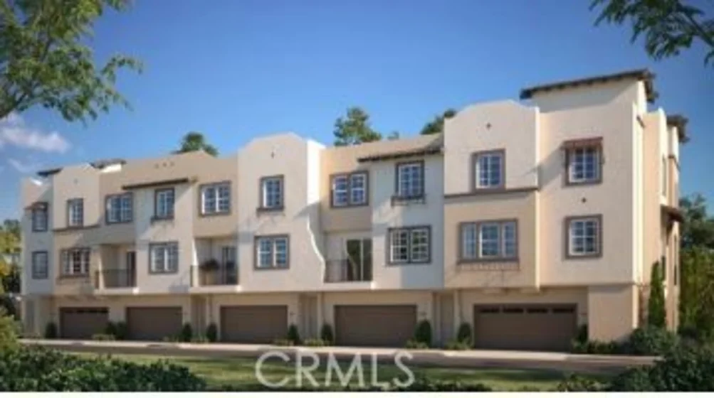 325 Waverunner Court photo 1
