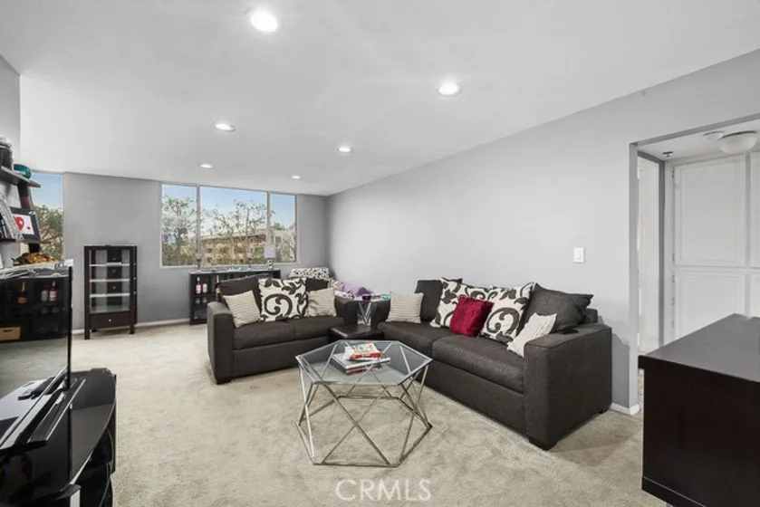 4501 Cedros Avenue #239 photo 3