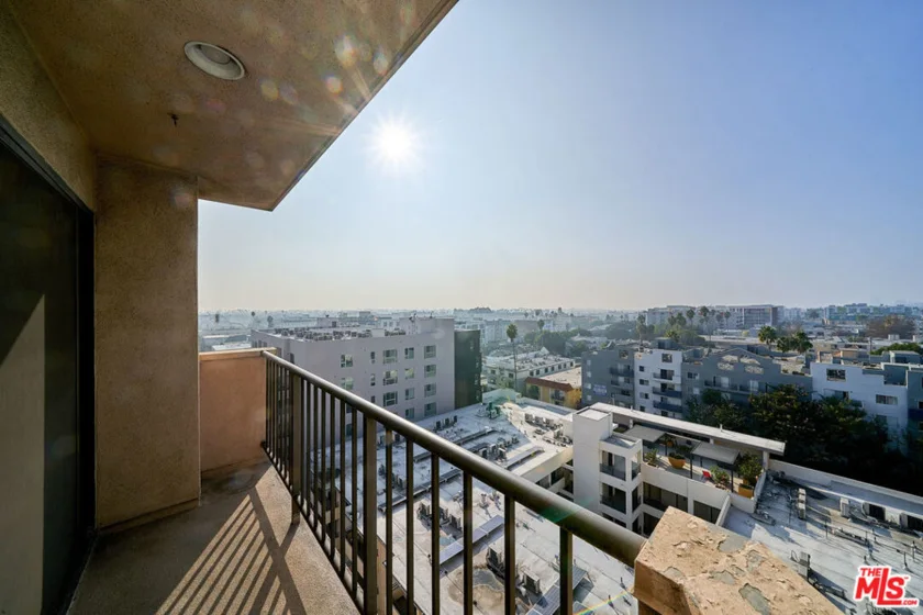 727 S Ardmore Avenue #801 photo 23