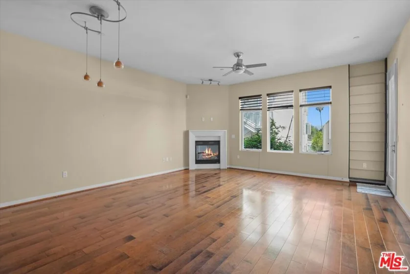 4050 Glencoe Avenue #309 photo 7