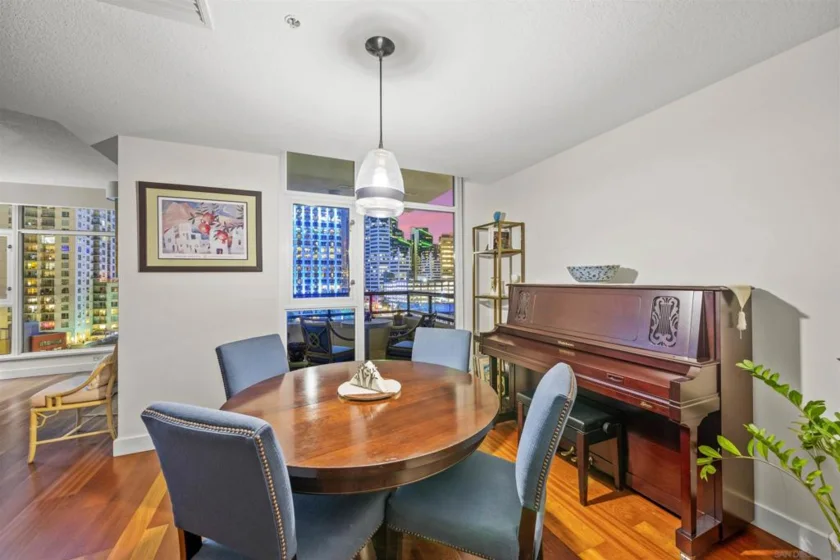 1199 Pacific Hwy #1103 photo 6