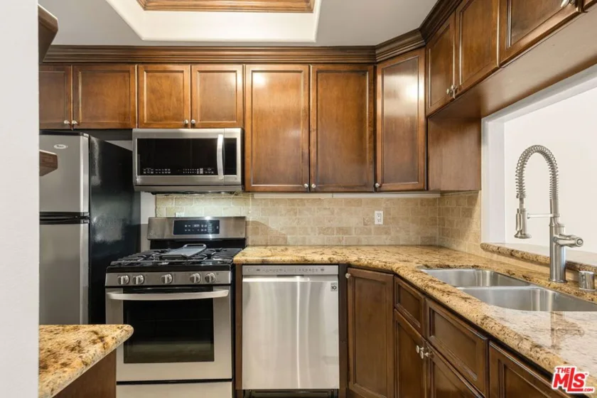 4128 Whitsett Avenue #107 photo 11