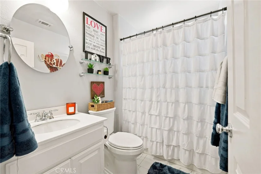 23682 Saratoga Springs photo 40