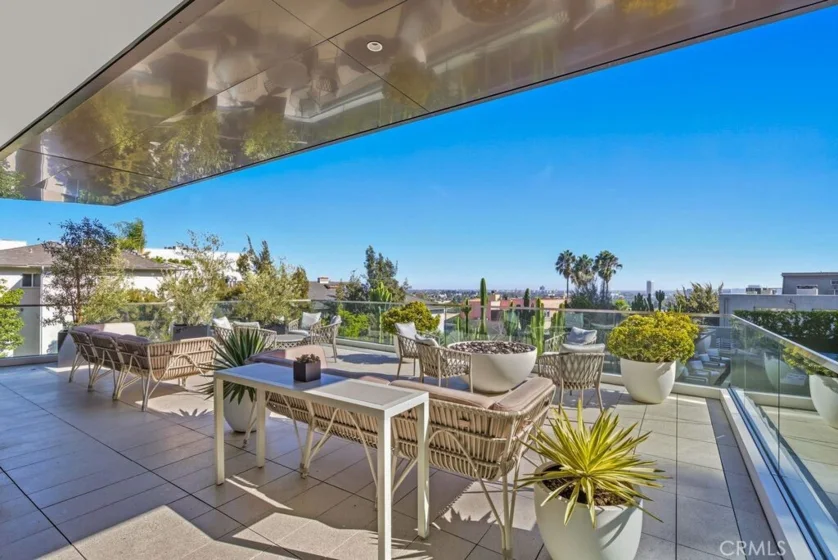 8420 W Sunset Boulevard #108 photo 27