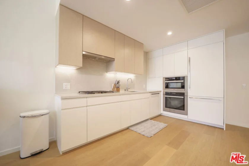 877 Francisco Street #1208 photo 4