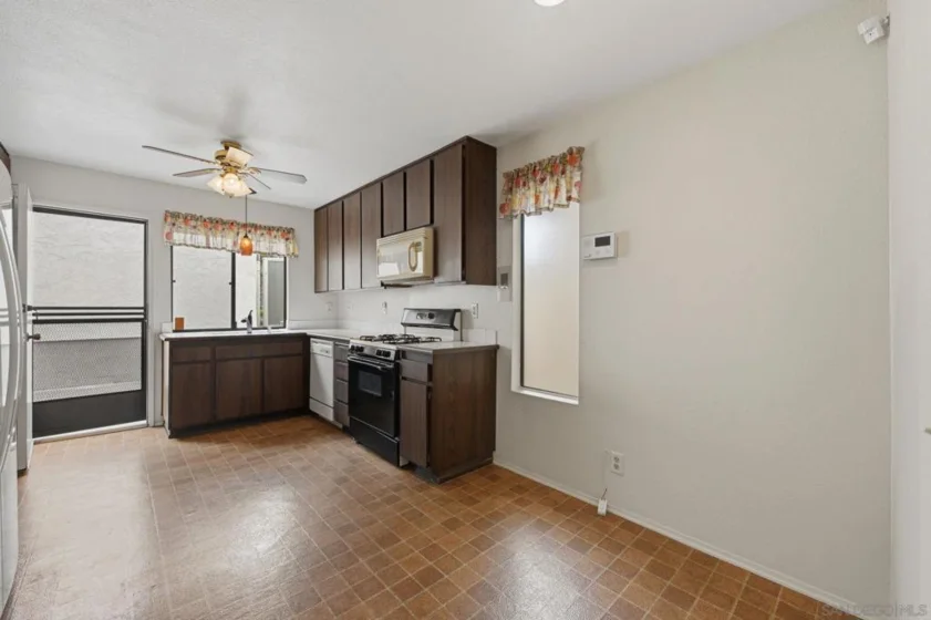 10217 Caminito Covewood photo 11