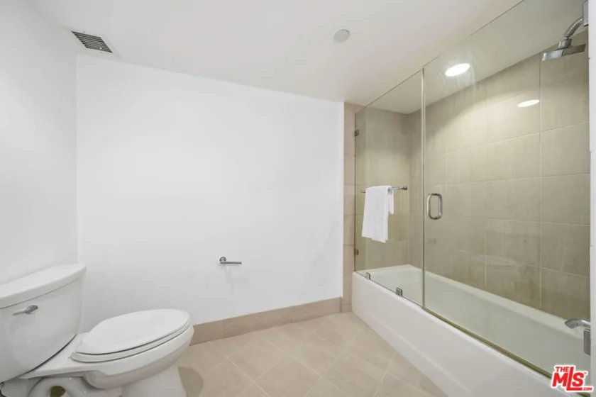13650 Marina Pointe Drive #1603 photo 27