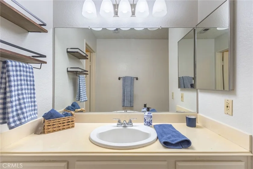 5050 Canyon Crest Drive photo 20