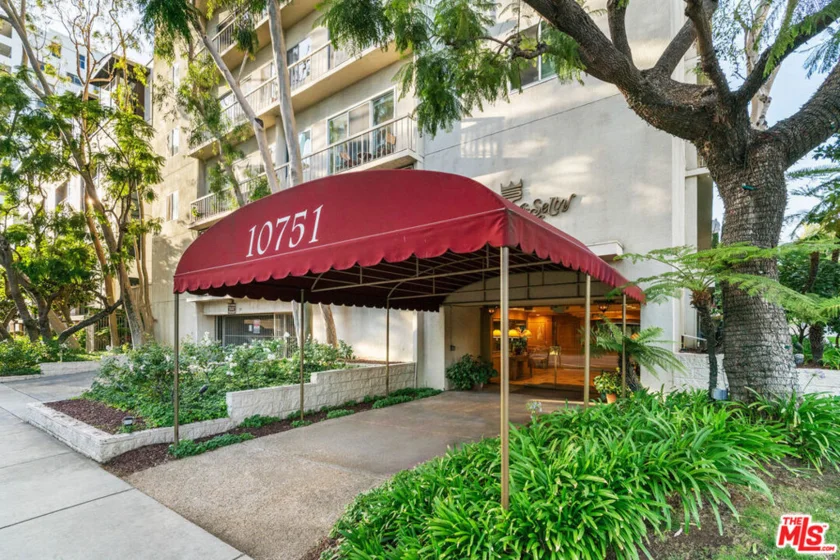 10751 Wilshire Boulevard #906 photo 2
