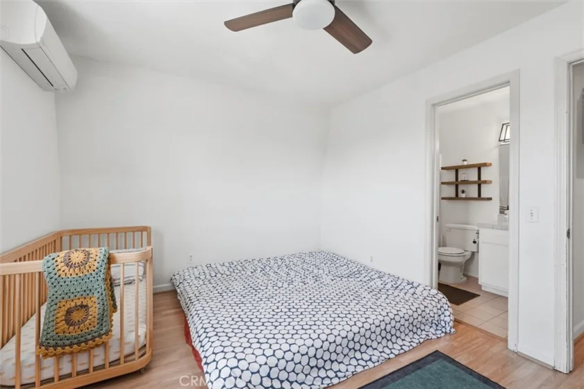 1355 Loma Avenue #310 photo 19
