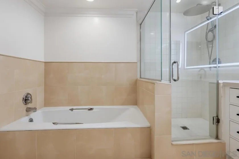 1520 Camden #106 photo 19