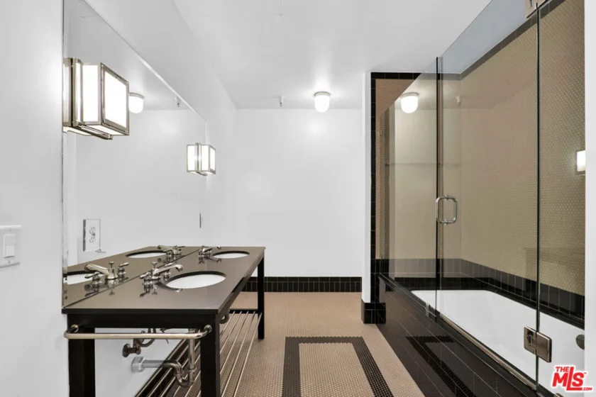 1645 Vine Street #711 photo 16