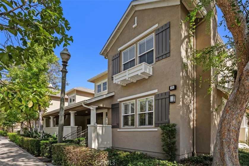 44 Burlingame photo 2