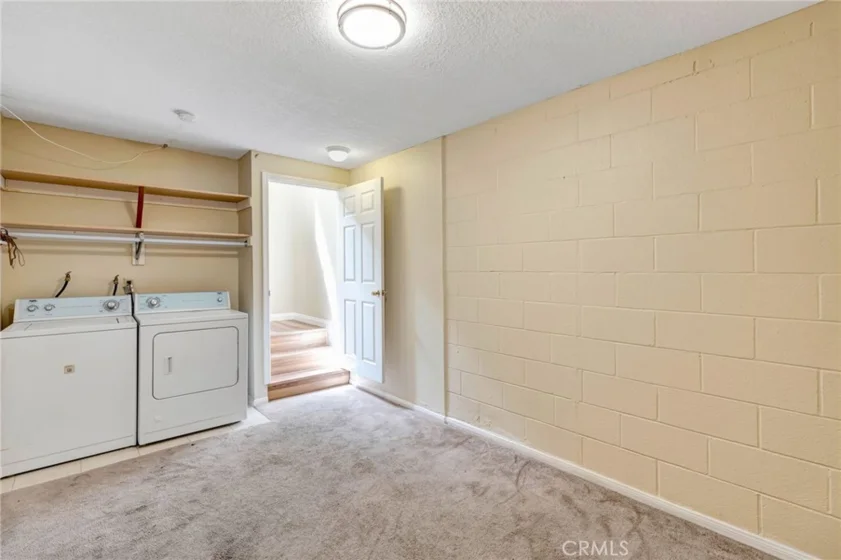 7420 Corbin Avenue #8 photo 26