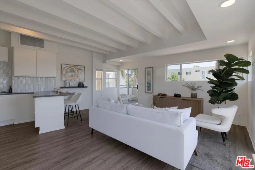 245 Hollister Avenue #1 photo 23