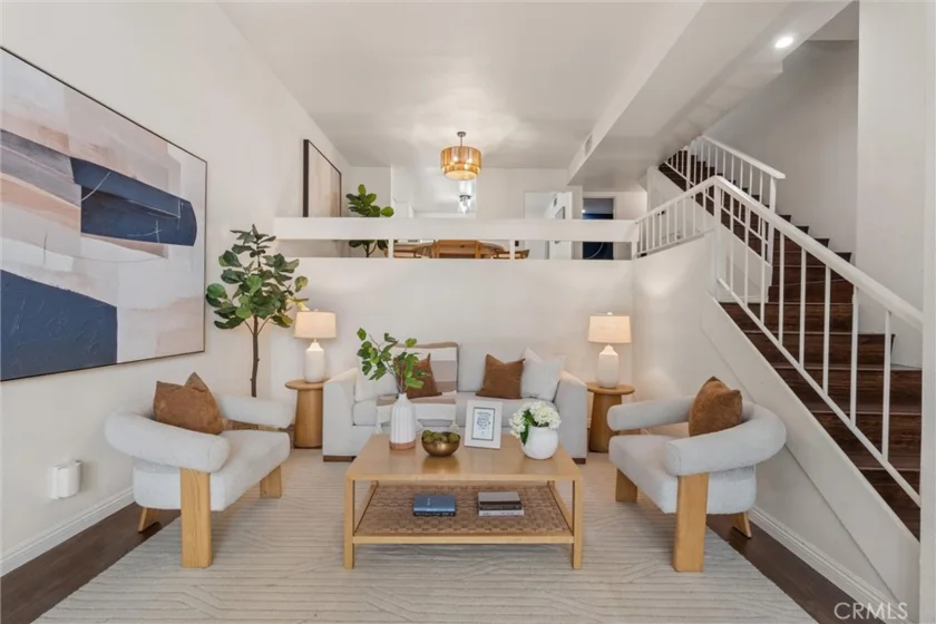 15141 Magnolia Boulevard #C photo 1