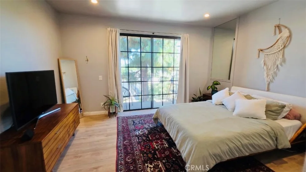 18600 Clark Street #306 photo 7
