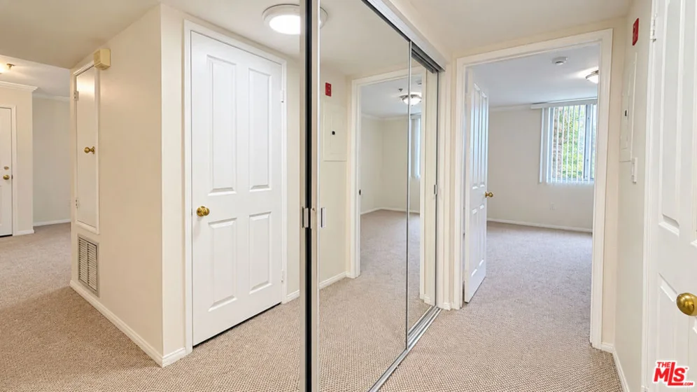 4501 Cedros Avenue #201 photo 4