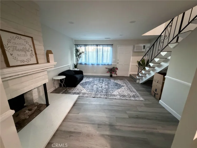 13656 Red Hill photo 1