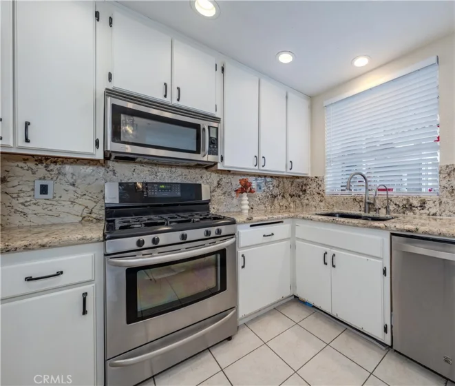 10371 Garden Grove #30 photo 1