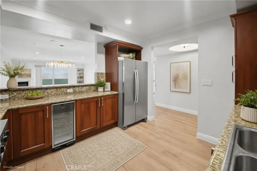 1878 Greenfield Avenue #204 photo 13