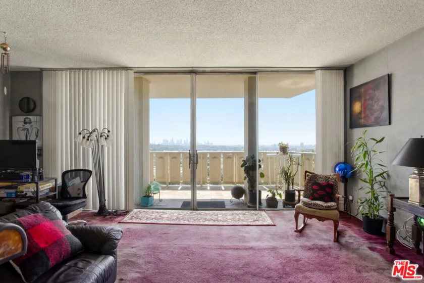 4455 Los Feliz Boulevard #1105 photo 4