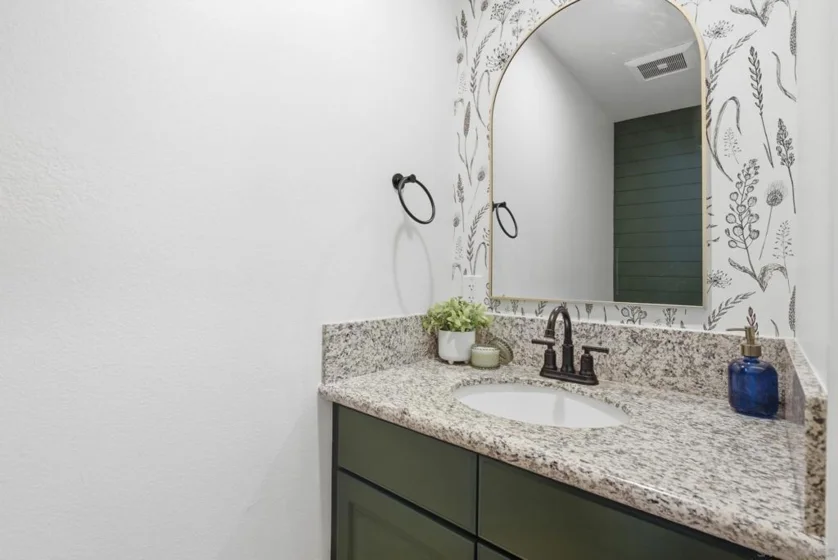 1329 Holly Avenue photo 13