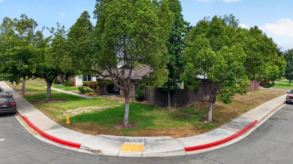 9941 Woodpark photo 34