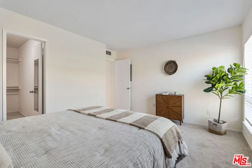 11965 Gorham Avenue #503 photo 16