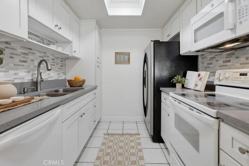 951 Las Lomas Dr Unit 6b photo 46