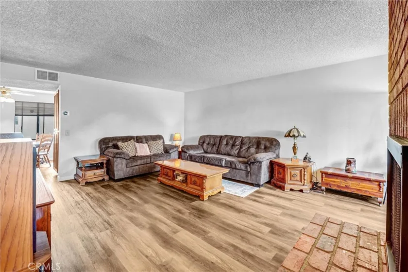 19451 Sherman Way #504 photo 10