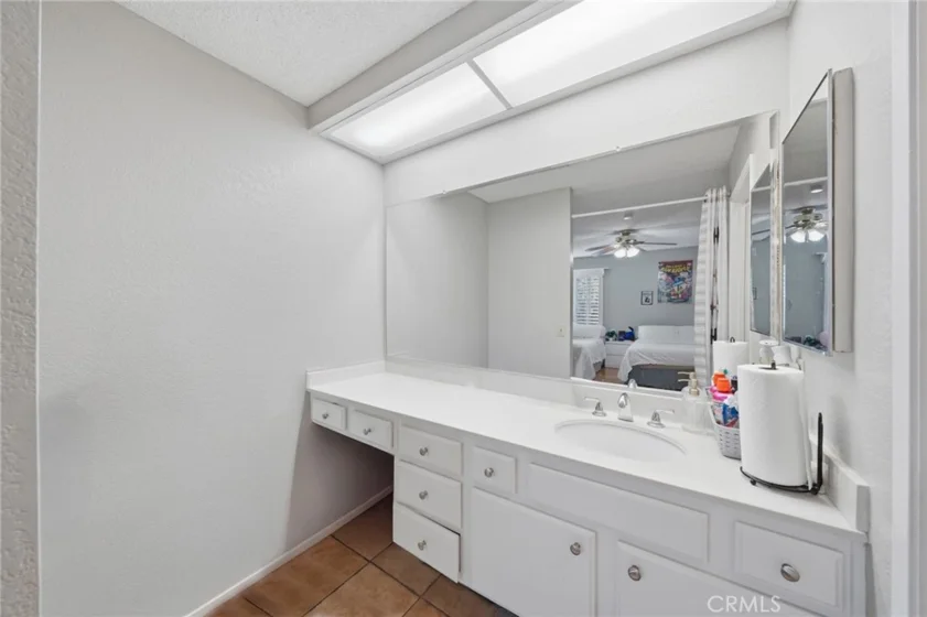 10452 W Briar Oaks photo 5