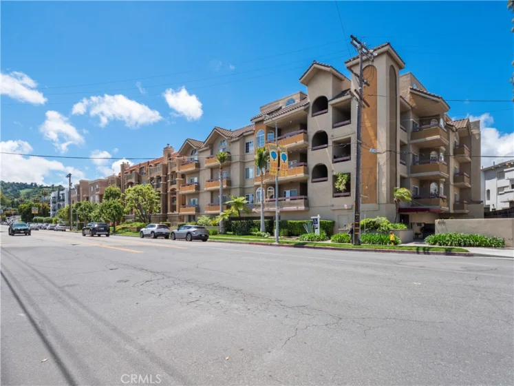 4301 Fulton Avenue #303 photo 53