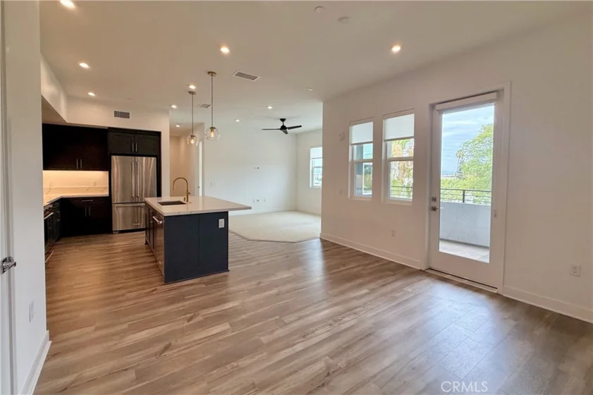 1130 S Urbana photo 4