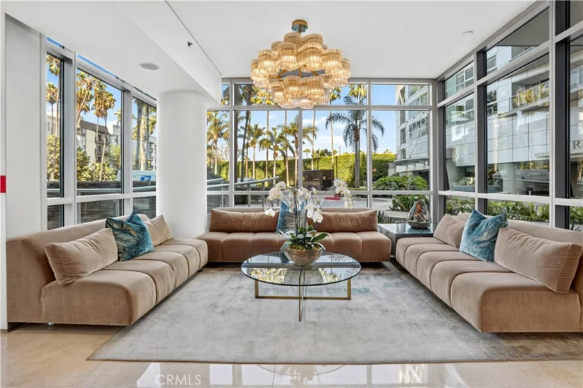 13650 Marina Pointe Drive #609 photo 5