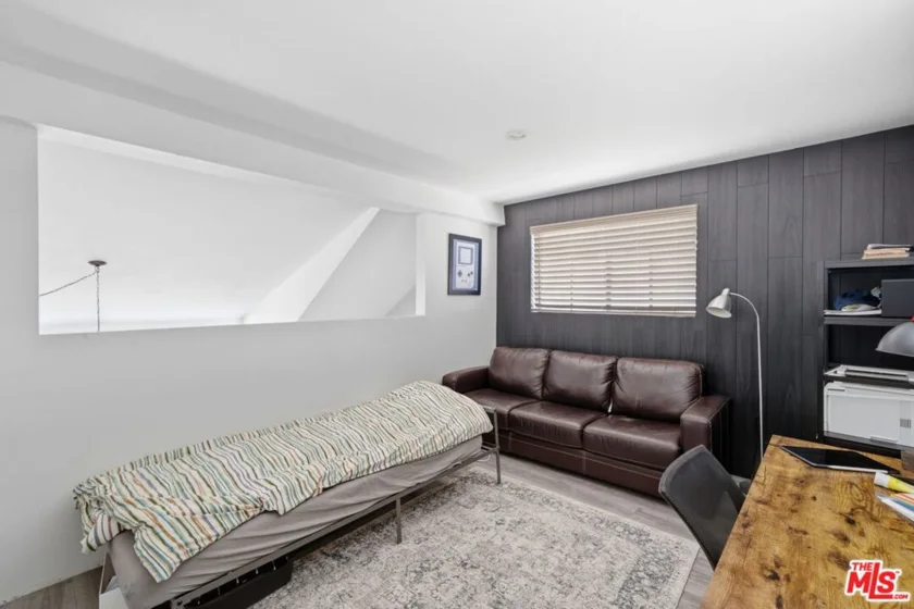 15946 Vanowen Street #209 photo 5