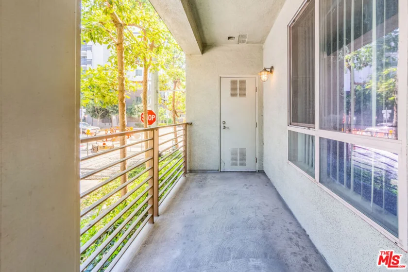 100 S Alameda Street #154 photo 24