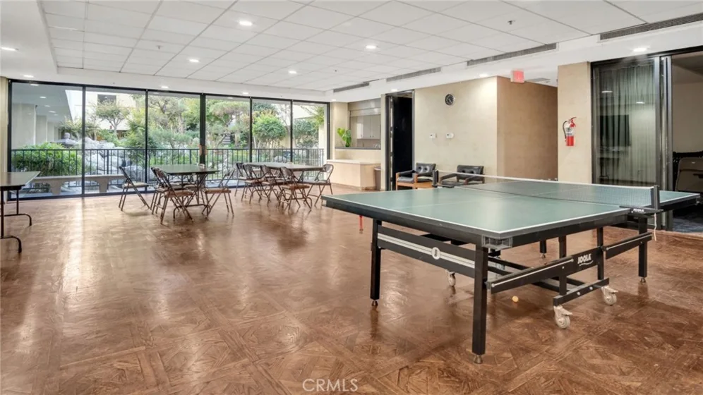 222 S Central #432 photo 19