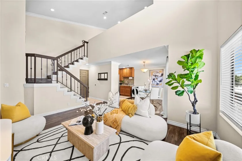 4211 Arch #203 photo 6