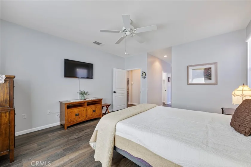 39416 Cardiff Avenue photo 26
