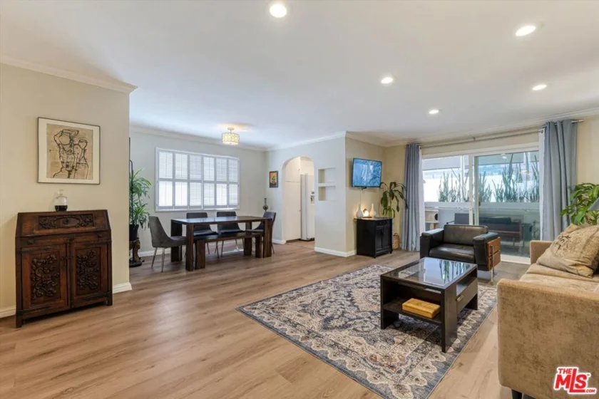 1734 N Fuller Avenue #307 photo 1