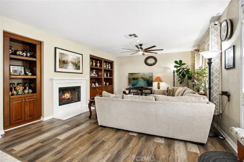 22862 Montanya photo 14