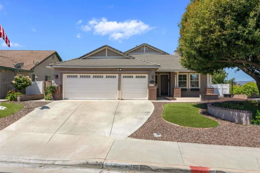23997 Orleans Lane photo 33