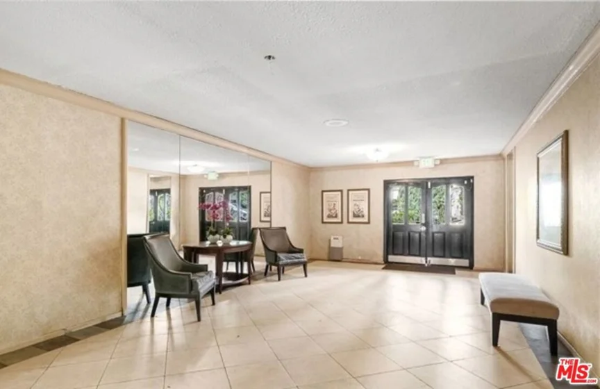 1222 N Olive Drive #209 photo 33