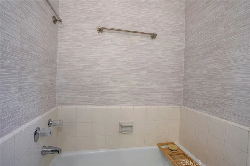 2307 Fox Hills #105 photo 27