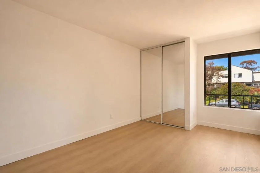 9606 Easter Way photo 32