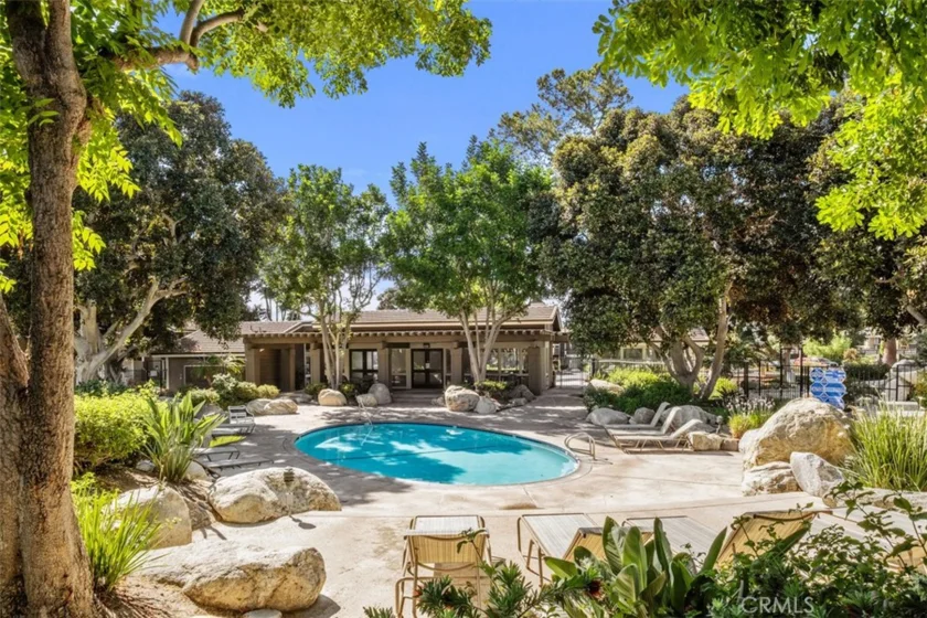 254 Streamwood photo 29