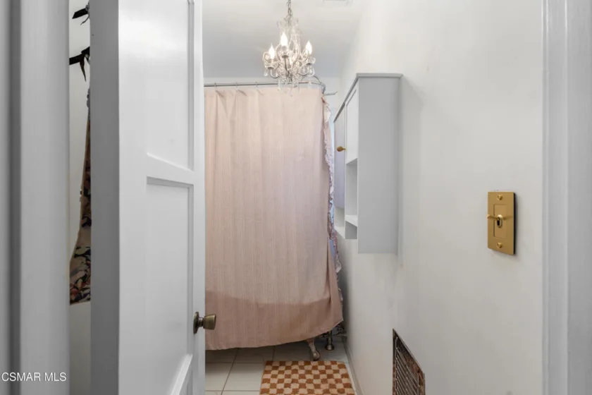 15234 Dickens Street #1/4 photo 15
