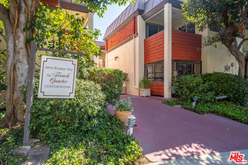 5674 Windsor Way #210 photo 34